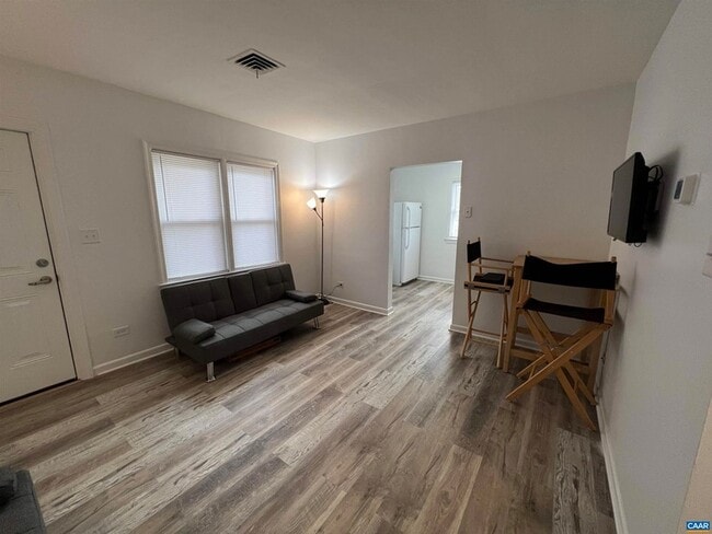 Photo - 301 7th St SW Unit A