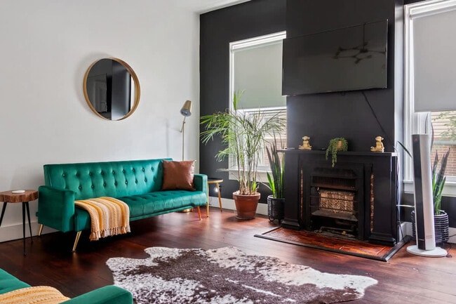 Photo - 241 W Water St Unit ID1265644P