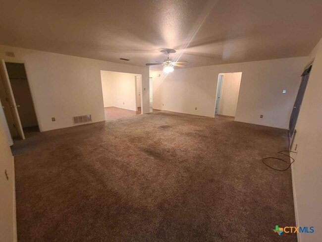 Photo - 4504 Aspen Dr