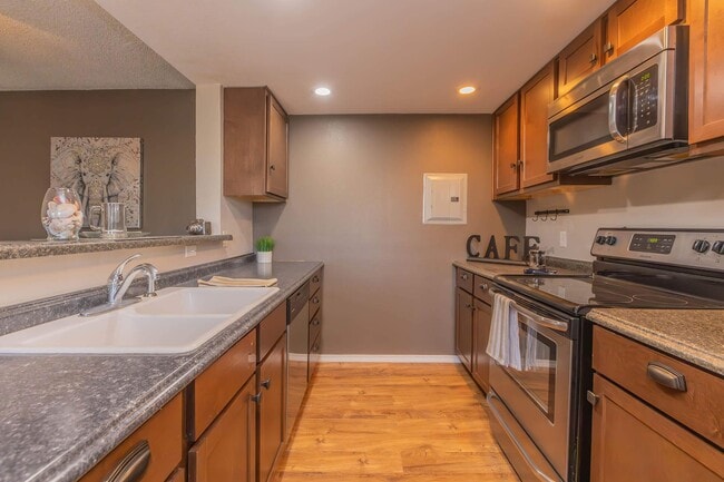 Photo - Hunters Hill Apartments