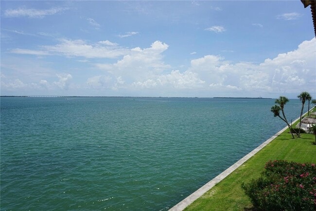 Photo - 103 1st St E Unit 205