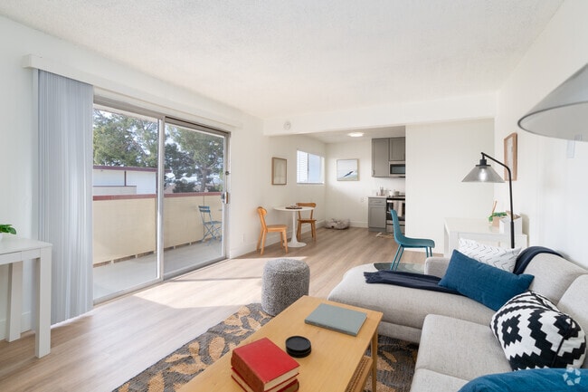 1BA, 1BA - 800SF - Living Room - DEL CORONADO