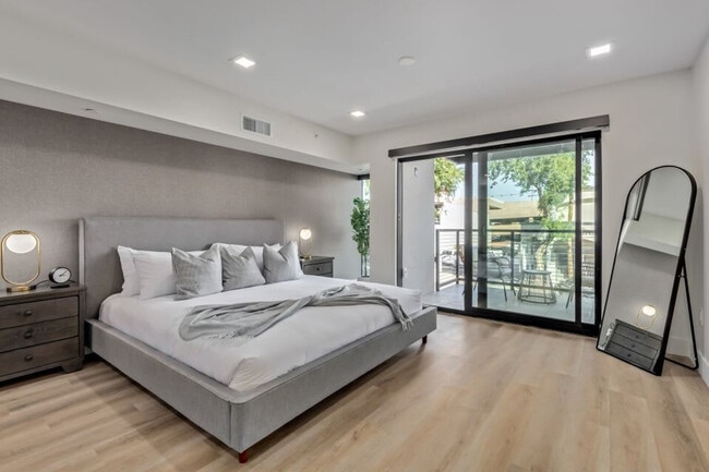 Photo - 4238 N Craftsman Ct Unit SI FL2-ID1558688P