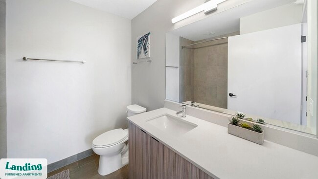 Photo - 4611 N Broadway Unit 212