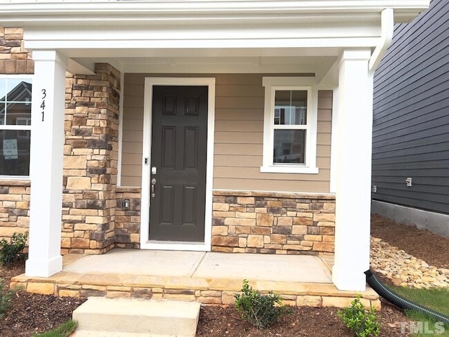 Photo - 341 Natsam Wds Wy