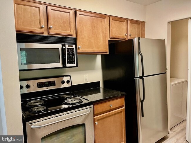 Photo - 11703 Olde English Dr Unit H