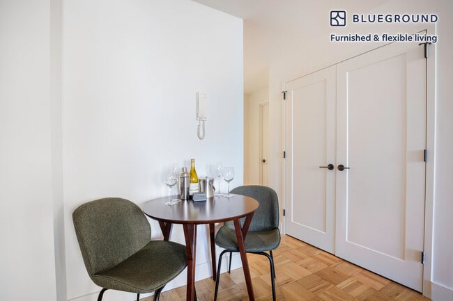 Photo - 67 Wall St Unit SI FL22-ID227