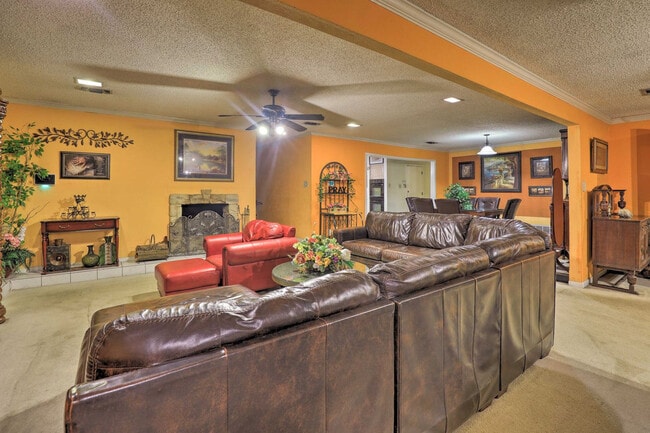 Building Photo - 2109 Woodside Dr Unit SI ID1546397P