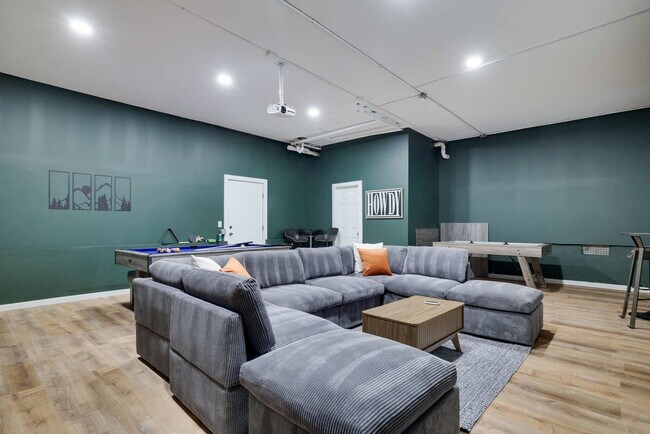 Photo - 320 Midland Ct Unit SI ID1023344P