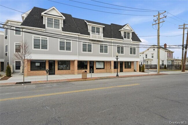 Photo - 180 Deer Park Ave Unit 209