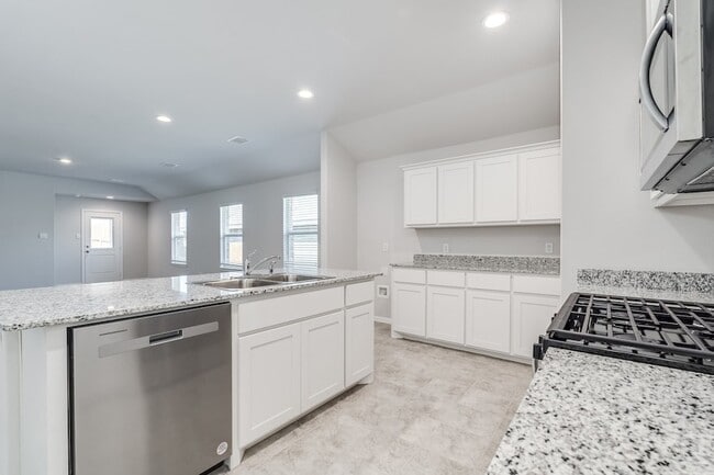 Building Photo - 5912 Harvey Gap Ln