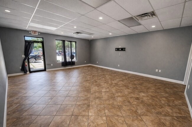 Photo - 2100 Sam Houston Ave