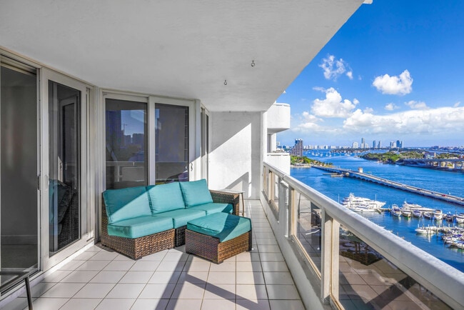 Photo - 1717 N Bayshore Dr Unit SI ID1054118P