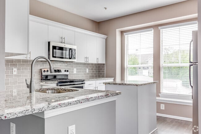 2BR, 2BA - 1145SF - The Trails at King Farm