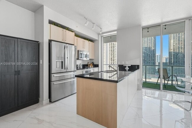 Photo - 1111 SW 1st Ave Unit 2420-N