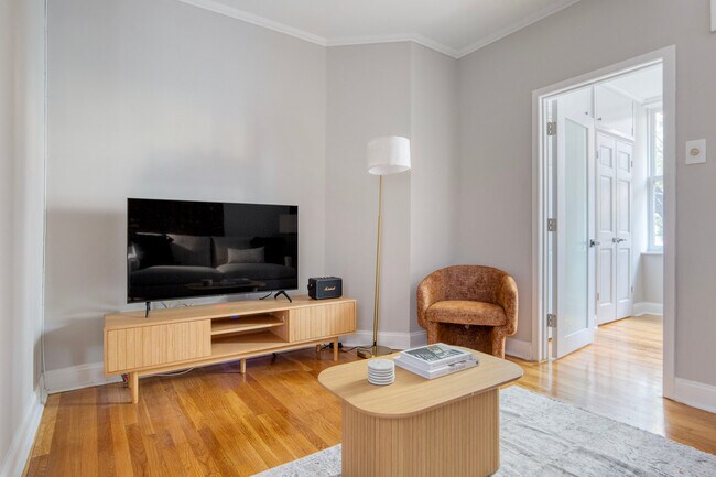 Photo - 52 Barrow St Unit FL1-ID2123