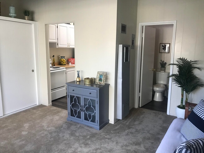 Photo - Park West Apartments