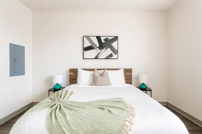 Photo - 111 E 4th St Unit SI ID1298592P