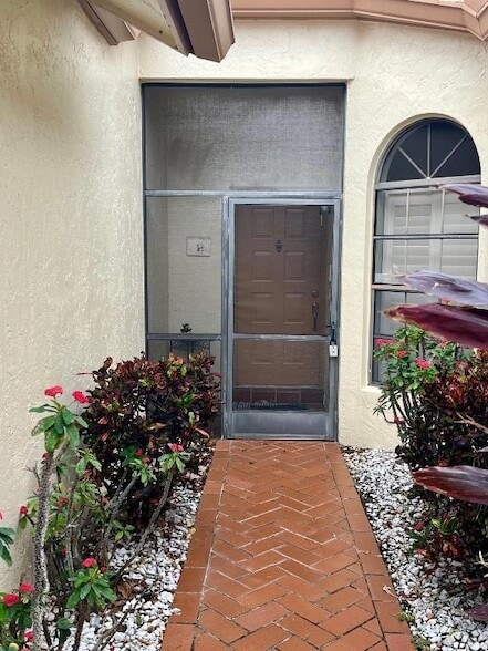 Building Photo - 8300 Waterline Dr