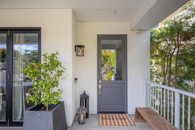 Photo - 712 E Avenue Unit