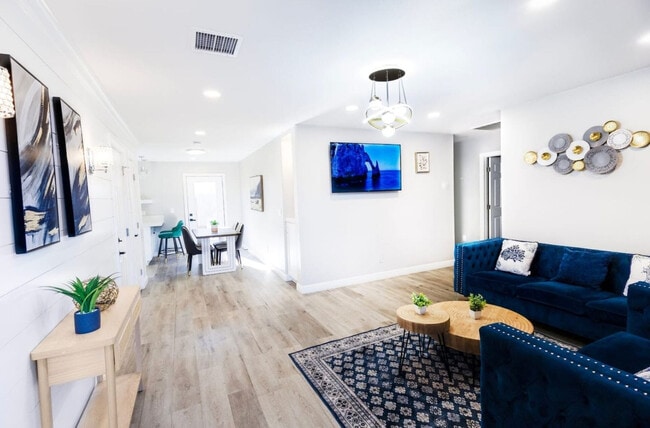 Photo - 451 E Lincoln Ave Unit SI ID1471809P