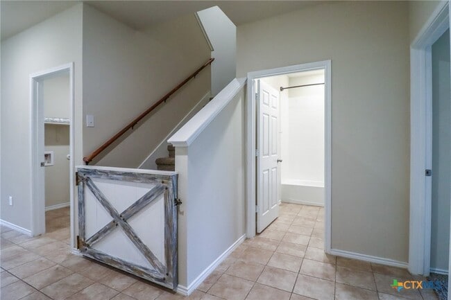 Photo - 3807 Malmaison Road