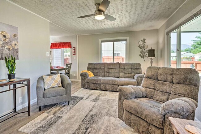 Photo - 1217 Falcon Ave Unit SI ID1385894P