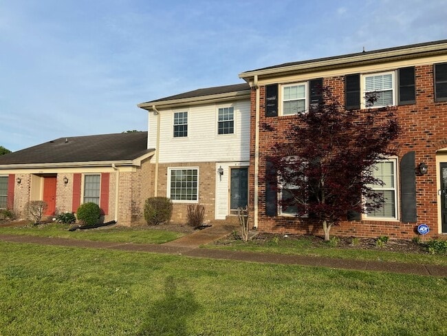 Building Photo - 8300 Sawyer Brown Rd Unit K302