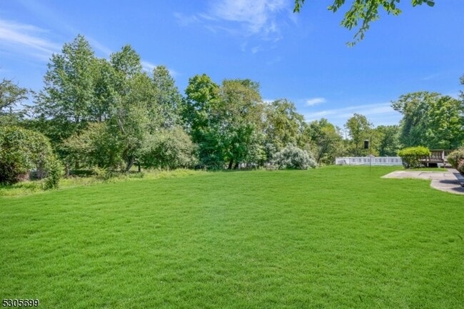 Photo - 34 Willow Brook Ln