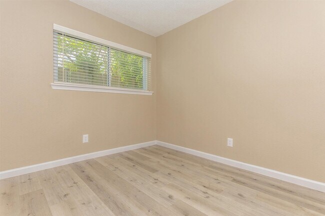 Photo - 9707 Timberside Dr Unit 3-R