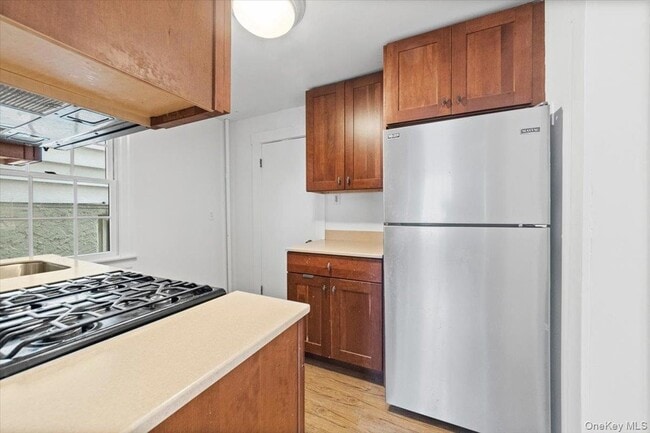 Photo - 9 N Dearman St