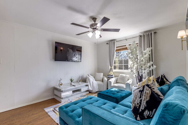 Photo - 216 Mitchell St Unit ID1382456P