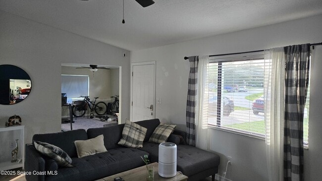 Photo - 801 Young Ave NW