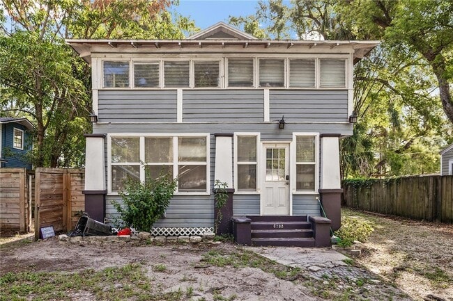 Building Photo - 6703 N Elizabeth St Unit 1