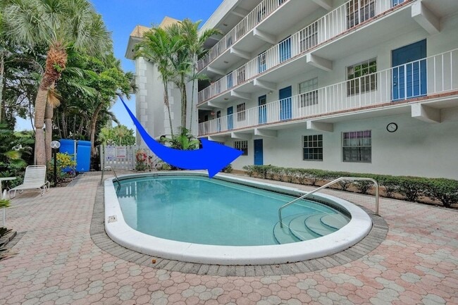 Building Photo - 1407 NE 56th St Unit 109