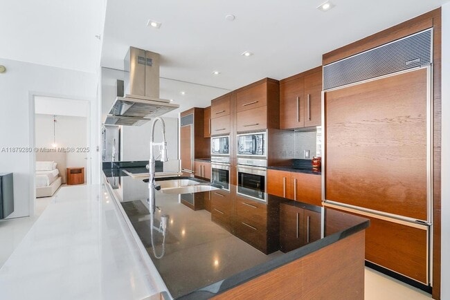 Photo - 495 Brickell Ave Unit 4204