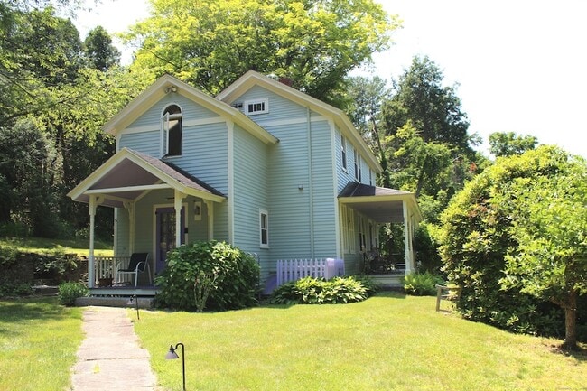 Building Photo - 55 Liberty St