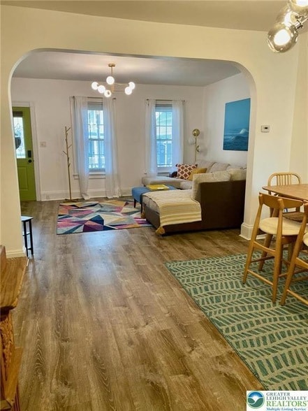 Photo - 37 E Evergreen St