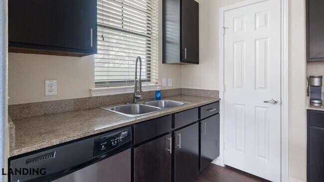 Photo - 7500 I-35 Unit 122