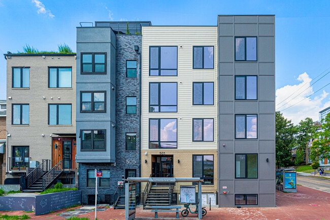 Building Photo - 501 Kennedy Apartments