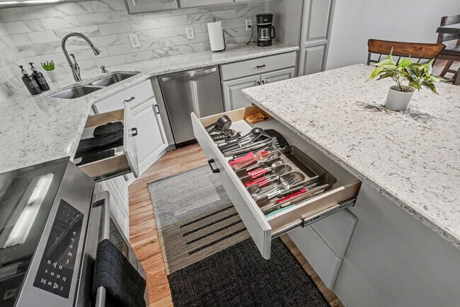 Photo - 1555 California St Unit SI ID1341154P