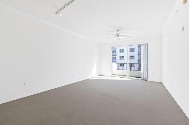 Photo - 2401 NE 65th St Unit 606