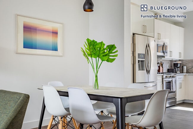 Photo - 6020 W Beachwood Ln