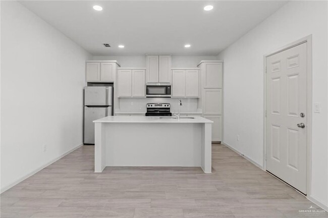 Photo - 1213 Shavano Dr Unit 4