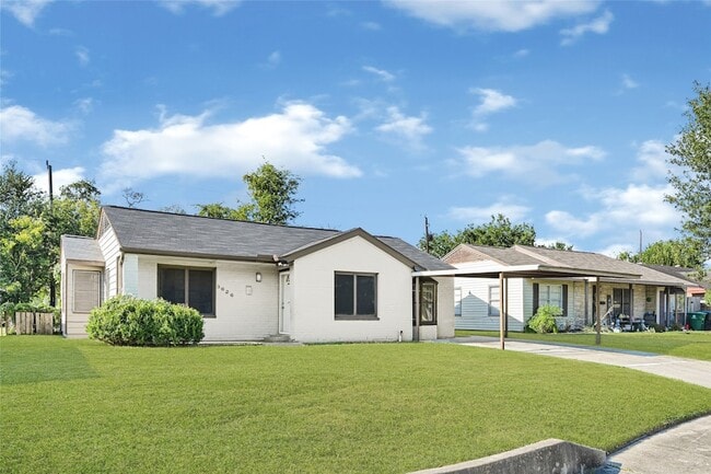 Photo - 3626 Yosemite St