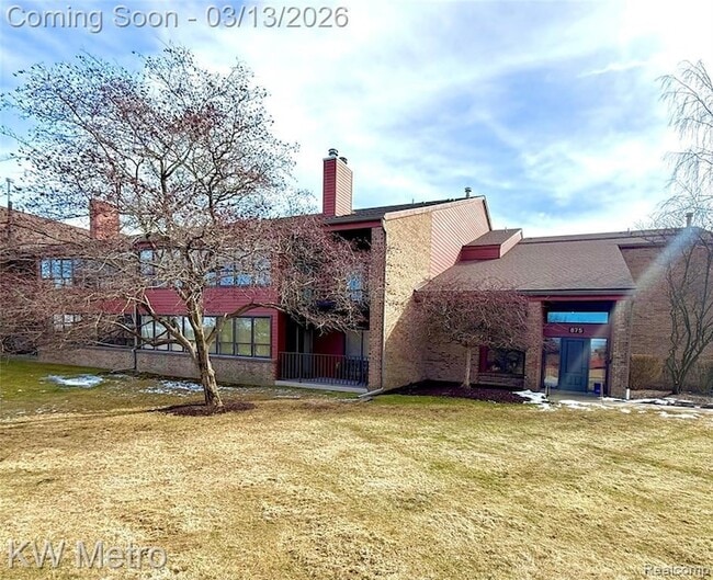 Building Photo - 875 GreenView Ct Unit 57