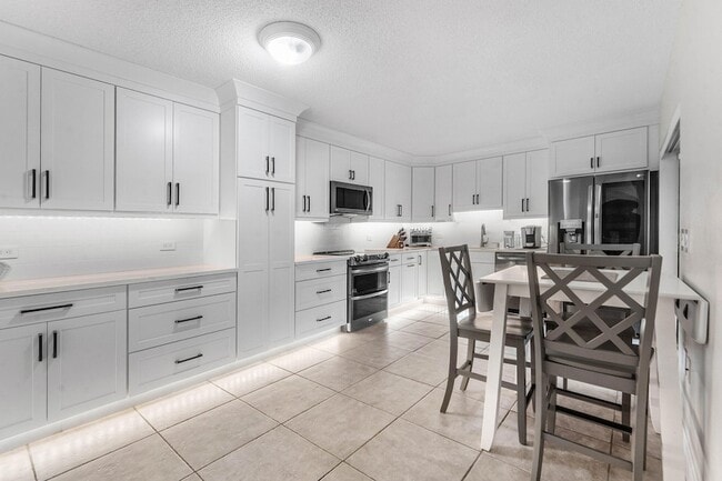 Photo - 1024 10th Ln