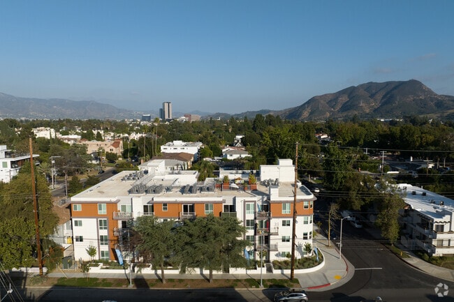 Situated on the Bloomfield & Cahuenga - The Centennial Apartments - 10555 Bloomfield