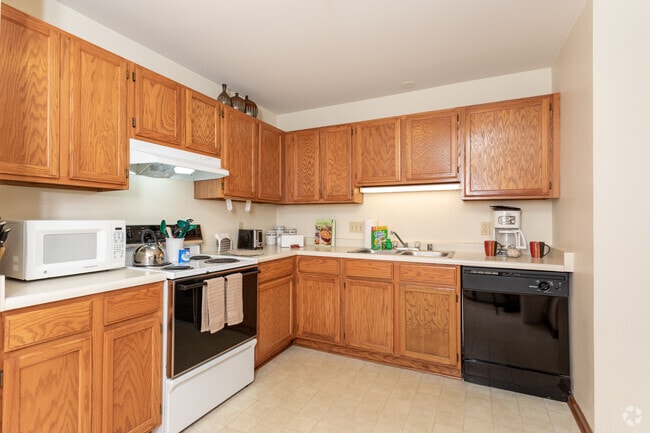 2BR, 2BA - C - Meadow Ridge Apartments