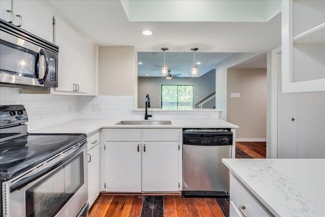 Photo - 1411 Norwalk Ln Unit 207